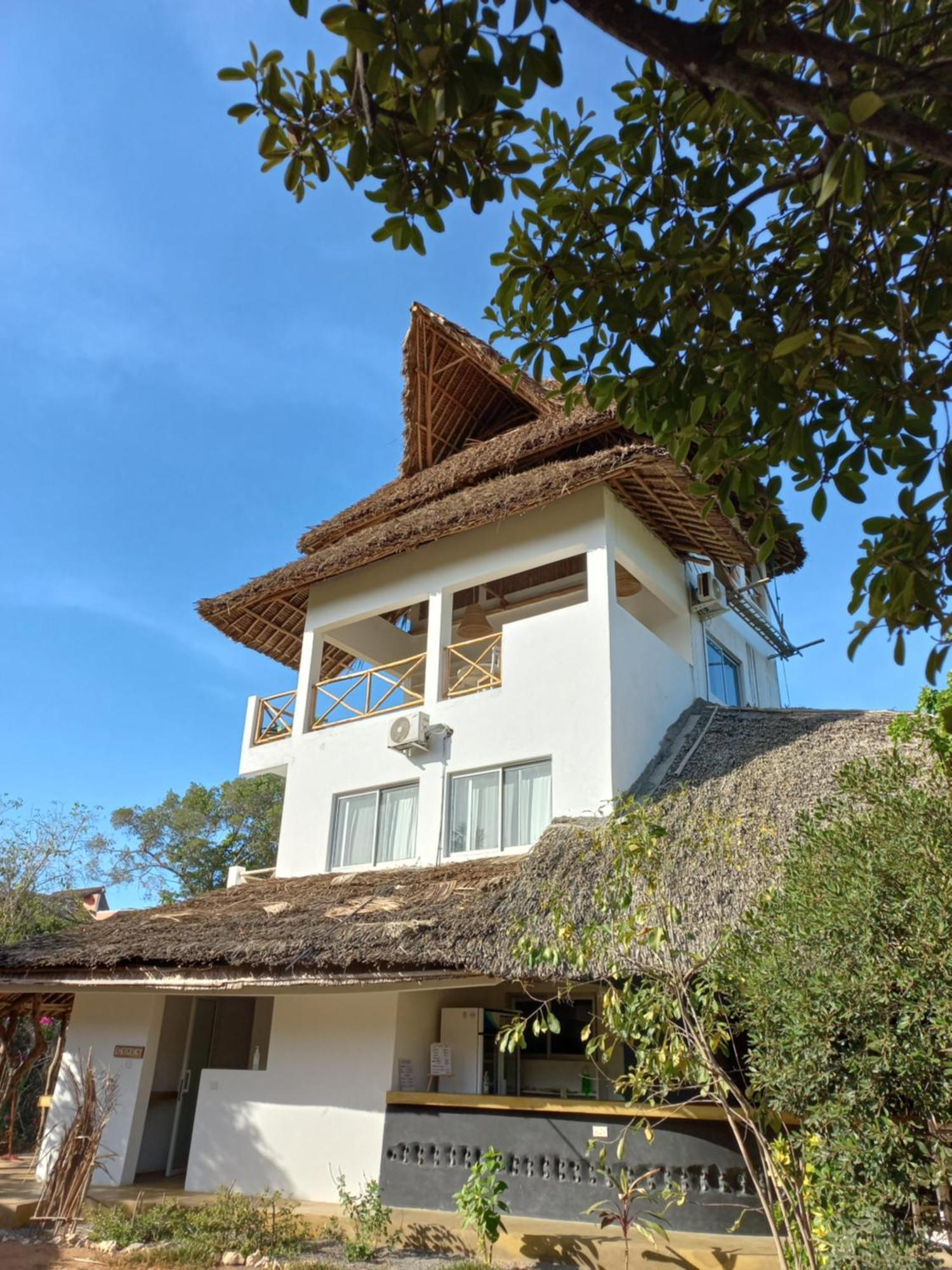 Watamu Beach Cottages B&B Exterior photo