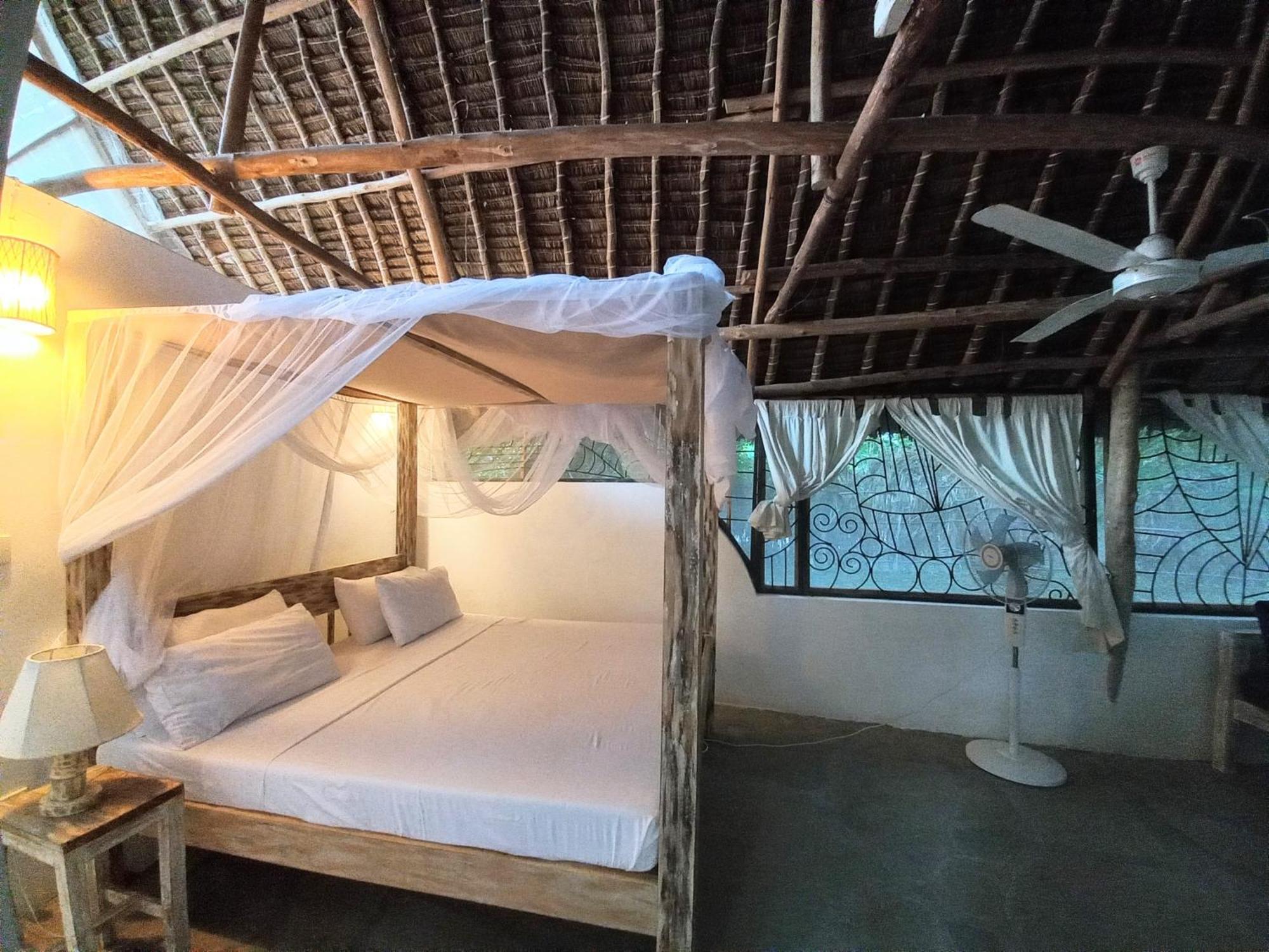 Watamu Beach Cottages B&B Room photo